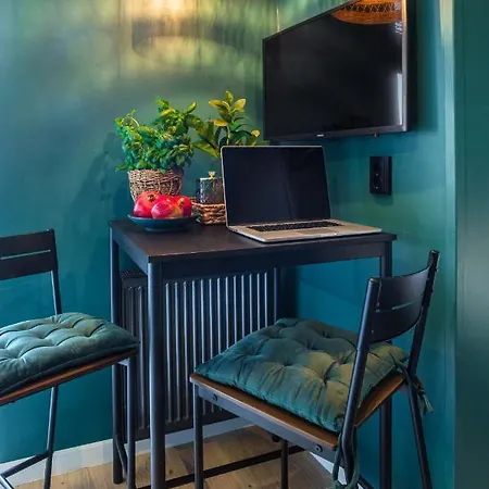 Beautiful Slowackiego By Renters Apartman *